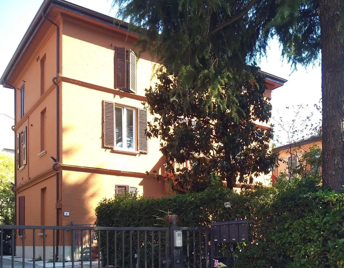 Like At Home Bologne 0*,  Italie